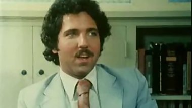 Lisa Deleeuw takes Ron to the wall