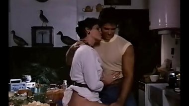 Le feu sous la peau 1985 (cuckold erotic scene)