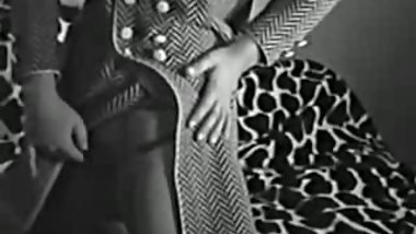 Lady  Vintage BW xLx
