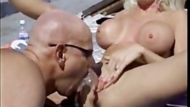 Blonde gets her pussy pounded on rooftop