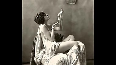 1920-s  Women (Risque)