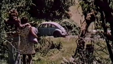 Young girls (1976)