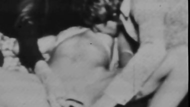 Linda Lovelace threeway fuck and eating cum