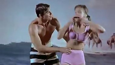 sally field cameltoe  by loyalsock