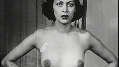 Wonder Eyes, Wonder Nipples