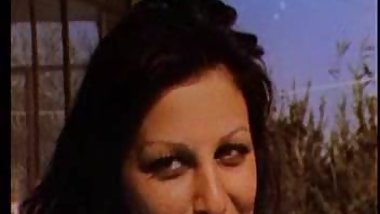 To Akrogiali Toy Erwta - FULL GREEK PORN