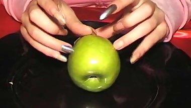 long nails 62