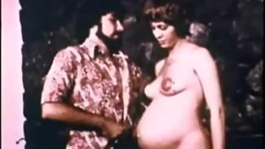 Preggie BellyButton Just Wanna Have Fun