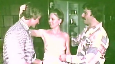 Hairy Waitress Sex Servicing two Guys (1970s Vintage)
