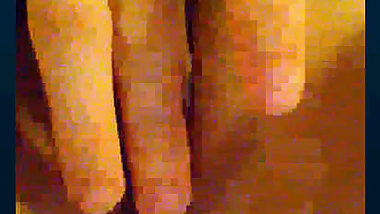 Tight pussy of Lois masturbation