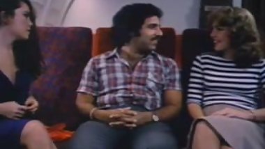 Ron helps Paula Di S and Martina join the mile high club