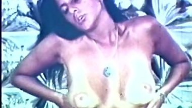 Beautiful 70s Girl in FFM Threesome