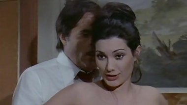 La signora gioca bene a scopa (1974)