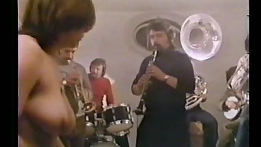 Girls After Midnight (1978)