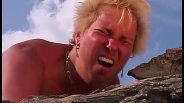 Oma anal ficken im freien