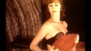 Gaby Ryke - Lady in Red