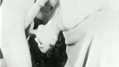 These guy and chick are fucking like rabbits