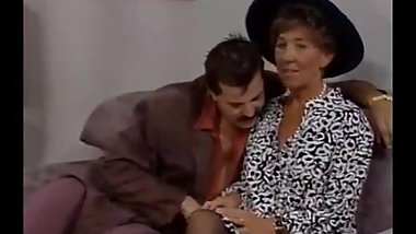 Vintage Oma Lady Eleonore 2