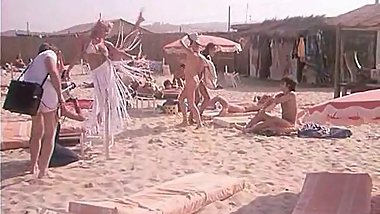 Dans la Chaleur de St Tropez (1981) with Marylin Jess