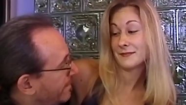 Young retro czech babe facialized by oldguy