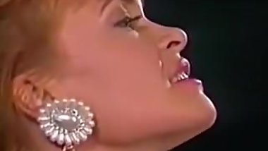 Lesbian sucking on a High Heel