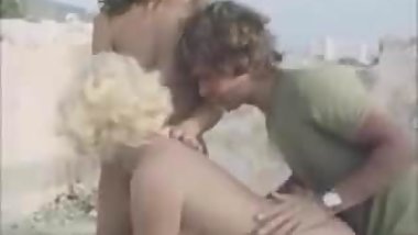 MFFMIKE: Vintage threesome delight.