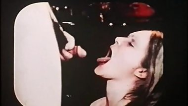 Linda Lovelace vs. Miss Jones