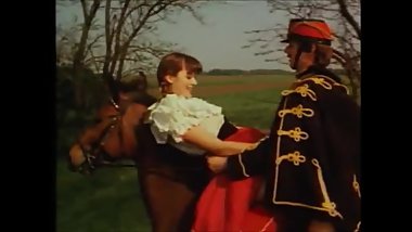 Vintages deutsches schnelles Ficken auf Pferd, Heuhaufen