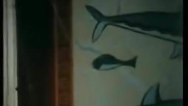 Serie rose , faites l'amour pas la guerre