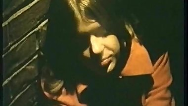 Teenage Runaway (1975)