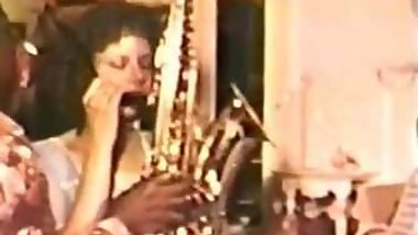 Tootsy Rolls No.18 - Horn Blower.avi