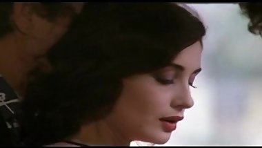 Cosi Fanno Tutte. Film Italiano.