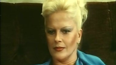 Vizio Nel Ventre (1987)