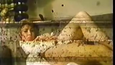 Sonja VCL0494 Vintage tease