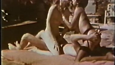 Peepshow Loops 416 70's and 80's - Scene 3