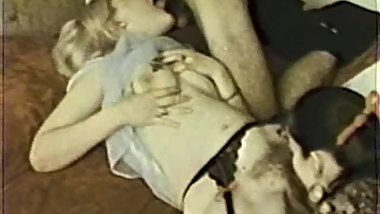 Peepshow Loops 220 70s and 80s - Scene 4