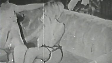 Classic Stags 286 1960s - Scene 4